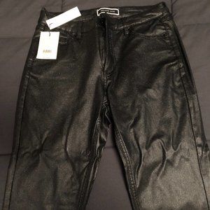 Pants leather look